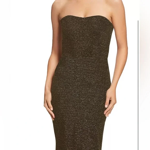 Dress The Population - Picture 1 of 6